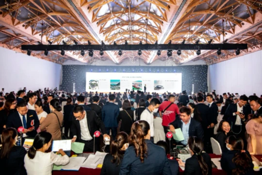 Sức nóng từ Kỳ Co Gateway đã thu hút hàng trăm nhà đầu tư từ khắp mọi nơi.