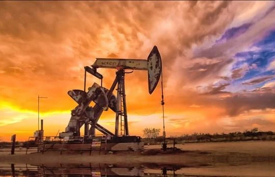 Giá dầu liệu có thể đạt đến mức 100 USD/thùng trong năm sau?