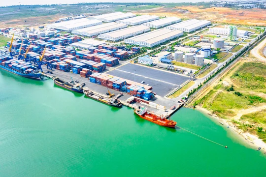 Cảng Chu Lai – cửa ngõ giao thương hàng hóa của miền Trung Việt Nam