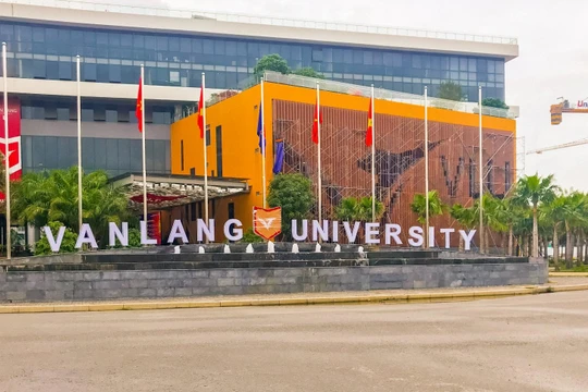 Trường Đại học Văn Lang, một thành viên của Tập đoàn Giáo dục Văn Lang.