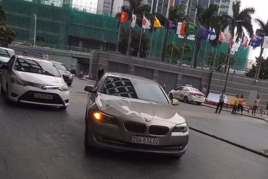 Ứng dụng FastGo cung cấp dịch vụ gọi xe ô tô gồm FastCar, FastTaxi và dịch vụ xe hai bánh FastBike.