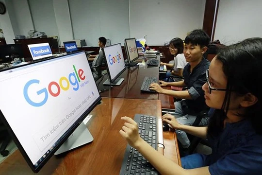 Bộ Công an khẳng định, quy định lưu trữ liệu trong Luật An ninh mạng không cản trở và khiến Facebook, Google rút khỏi Việt Nam. 