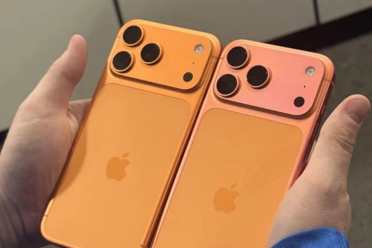 Phone 17 màu cam bỗng đổi sang hồng: Hiện tượng tạm thời hay lỗi sản xuất?