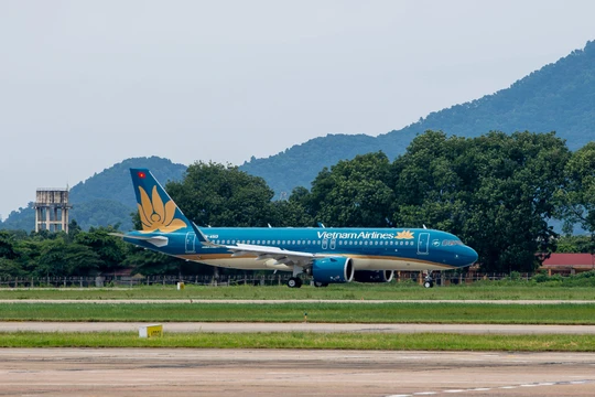 Vietnam Airlines điều chỉnh kế hoạch khai thác do ảnh hưởng của bão số 13