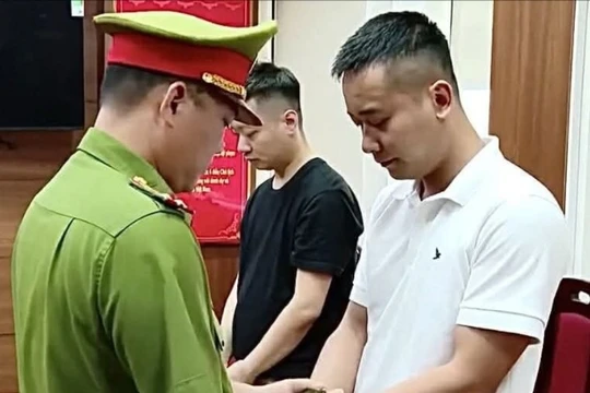 Vì sao chị gái Quang Linh Vlogs và chồng không bị xử lý hình sự trong vụ kẹo Kera?