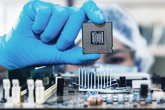 Hàng loạt "đại bàng" công nghệ chọn Việt Nam làm cứ điểm chiến lược, 170 dự án FDI đổ vào bán dẫn