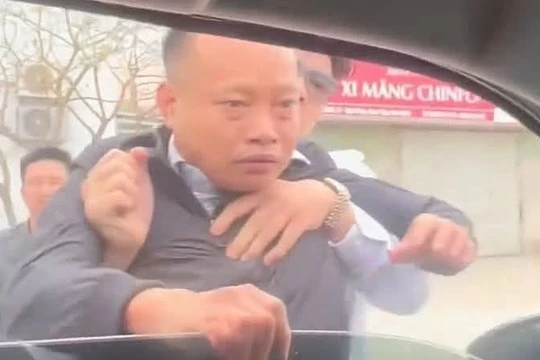 Lời khai người hành hung tài xế ô tô ở Nam Định