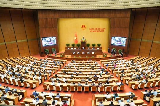 Quốc hội thông qua phương án phân bổ ngân sách Trung ương 2026, tổng chi hơn 1,8 triệu tỷ đồng