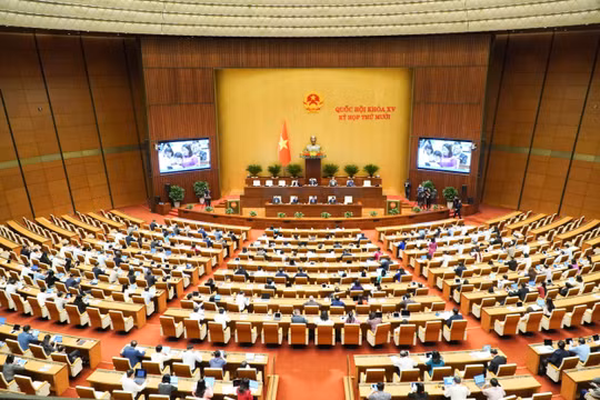 Quốc hội thông qua phương án phân bổ ngân sách Trung ương 2026, tổng chi hơn 1,8 triệu tỷ đồng