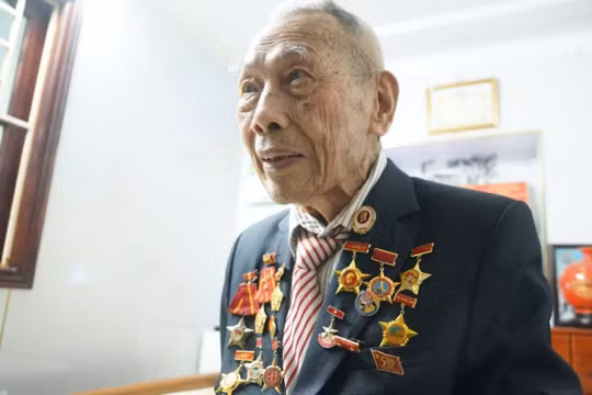 Cựu chiến binh 98 tuổi được Tổng bí thư mời xem diễu binh ở quảng trường Ba Đình