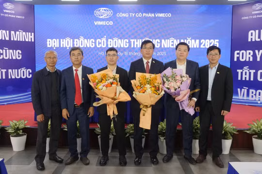 VIMECO tập trung vào lĩnh vực nào khi Vinaconex thoái vốn?