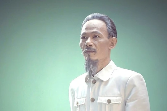 Diễn viên 200 lần hóa thân thành hình tượng Bác Hồ kể về bí quyết nhập vai chạm đến nước mắt