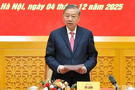 Tổng bí thư: Quân đội phải “tinh – gọn – mạnh”, bứt phá khoa học công nghệ