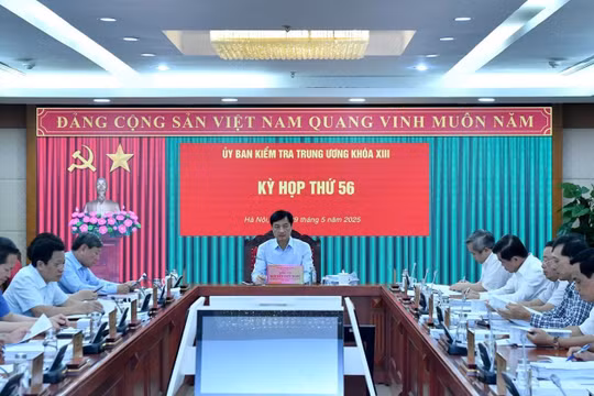 Ủy viên ủy ban kiểm tra không được để vợ, chồng, con lợi dụng chức vụ trục lợi