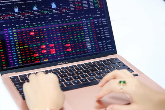 Thị trường bùng nổ làn sóng IPO sau giai đoạn trầm lắng. Ảnh minh hoạ: HT