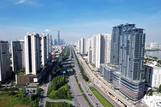 Vì sao nhà đầu tư “đổ bộ” vào miền Nam săn bất động sản?