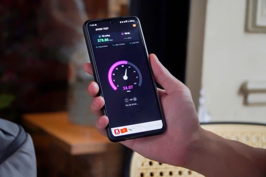 Tốc mạng băng rộng cố định tại Việt Nam liên tục giữ nhịp tăng cả theo chiều tải lên và tải xuống.