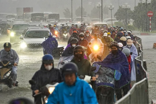 Ngập lụt Thủ đô và khoảng trống trách nhiệm