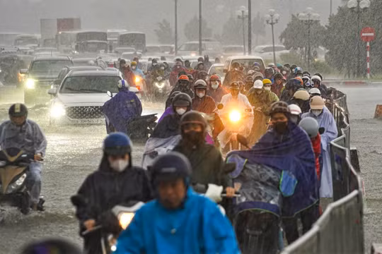 Ngập lụt Thủ đô và khoảng trống trách nhiệm