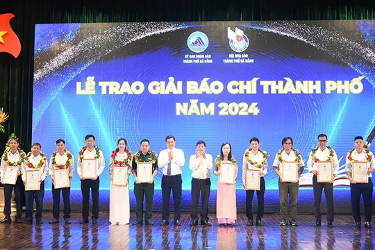 Đà Nẵng chi gần 8 tỷ đồng mỗi năm cho các giải báo chí địa phương.
