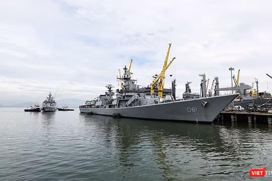 Cận cảnh vũ khí trên đội tàu khu trục Hải quân Ấn Độ thăm Đà Nẵng