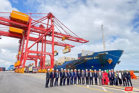 Sáng 3/2, lãnh đạo UBND tỉnh Quảng Nam và Tập đoàn Thaco khánh thành bến tàu 5 vạn tấn và xuất chuyến hàng đầu năm Ất Tỵ đi Trung Đông và Ấn Độ.