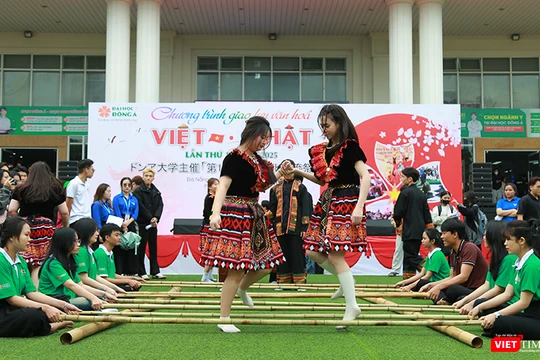 Ngày 20/3, tại Đại học Đông Á, lễ hội Giao lưu văn hóa Việt – Nhật năm 2025 đã diễn ra với nhiều hoạt động giao lưu văn hoá đặc sắc.