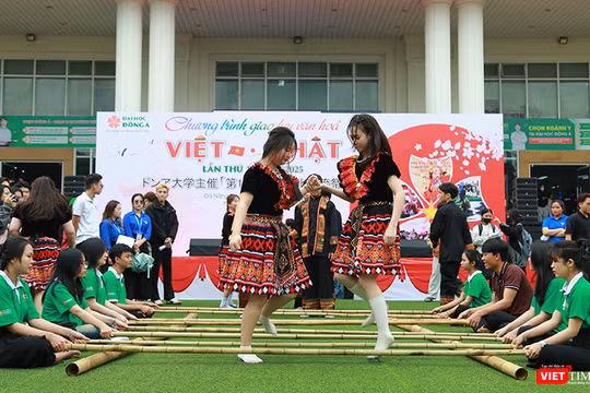 Ngày 20/3, tại Đại học Đông Á, lễ hội Giao lưu văn hóa Việt – Nhật năm 2025 đã diễn ra với nhiều hoạt động giao lưu văn hoá đặc sắc.