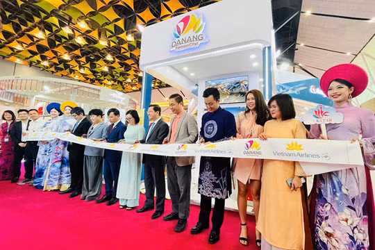 Sở Du lịch Đà Nẵng khai trương gian hàng xúc tiến du lịch tại Hội chợ SATTE 2025 (Ấn Độ). Ảnh: CTV.