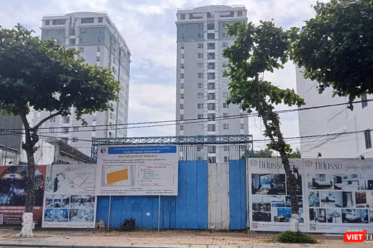 Khu đất số 16 Bạch Đằng, liên quan đến vụ án Phan Văn Anh Vũ đã được Công ty CP dịch vụ Phúc Tín đấu trúng với giá hơn 200 triệu đồng/m2, tương đương hơn 359 tỷ đồng.