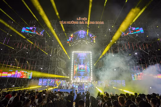 Ấn tượng đêm khai mạc Lễ hội Tận hưởng Đà Nẵng 2025 – Enjoy Danang Festival 2025