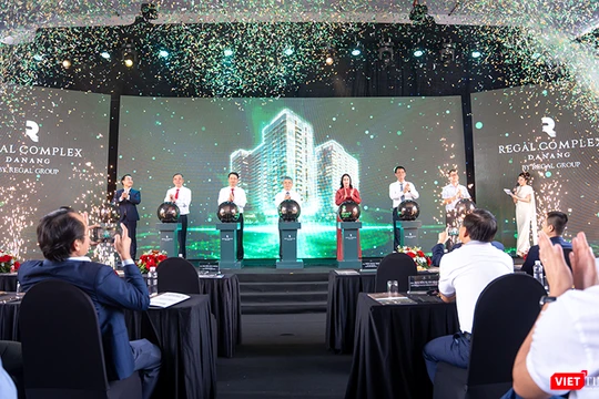 Ngày 2/9, TP Đà Nẵng tổ chức lễ khởi công dự án Khu phức hợp 5 sao Regal Complex (tại khu đô thị Phú Mỹ An, phường Ngũ Hành Sơn) với tổng mức đầu tư hơn 1.500 tỷ đồng.