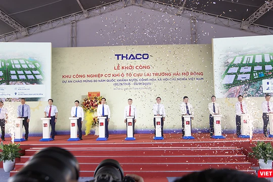 Ngày 28/8, UBND TP Đà Nẵng và Tập đoàn ô tô Trường Hải (THACO) khởi công Khu công nghiệp Cơ khí Ô tô Chu Lai Trường Hải mở rộng tại xã Núi Thành.