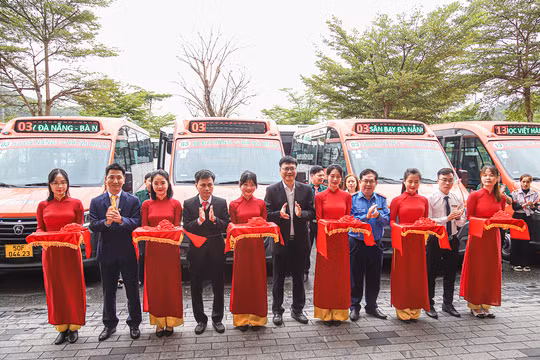 Đưa tuyến xe buýt mới từ sân bay Đà Nẵng đến Bà Nà Hills vào khai thác