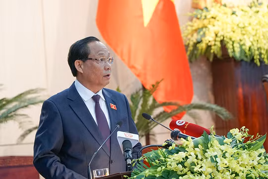 Phó Chủ tịch Quốc hội Trần Quang Phương phát biểu tại Kỳ họp thứ 19, HĐND TP Đà Nẵng khoá X diễn ra từ ngày 29/7-30/7.