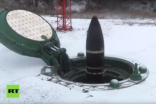 Nga bắn thử tên lửa xuyên lục địa Topol-M từ hầm phóng dưới mặt đất