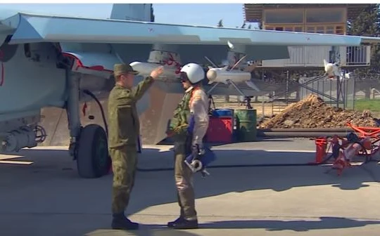 Tiêm kích Su-35S xuất hiện ấn tượng trong video của báo Nga