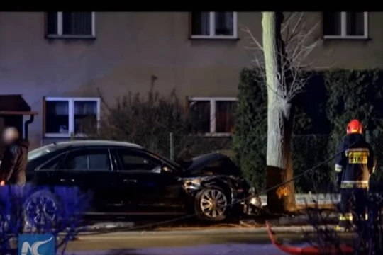 Thủ tướng Ba Lan vẫn tiếp tục nhiệm vụ sau tai nạn xe hơi