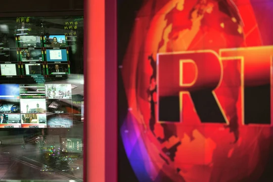 Facebook chặn tài khoản của hãng tin RT.