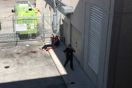 Hiện trường vụ xả súng. (Nguồn: Twitter)