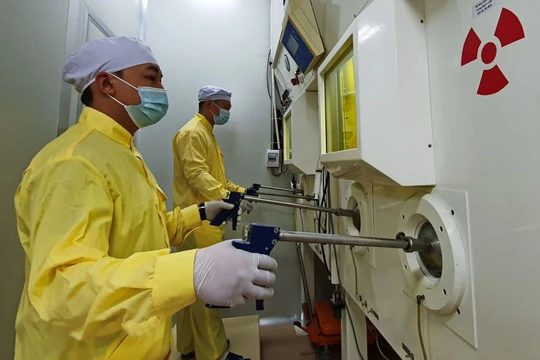 Việt Nam có duy nhất 1 lò phản ứng hạt nhân, đặt tại Lâm Đồng, đã vận hành 40 năm qua.