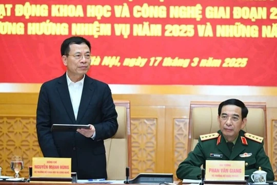 Bộ trưởng Bộ KH&CN Nguyễn Mạnh Hùng đề nghị Bộ Quốc phòng định hướng nghiên cứu, giải quyết những vấn đề lớn mang lại những tiến bộ đáng kể và vượt bậc.