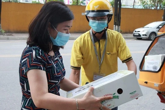 Bưu điện Việt Nam khuyến cáo khách hàng tuyệt đối không chuyển tiền, thanh toán bất cứ khoản tiền, cước phí nào khi chưa nhận hàng