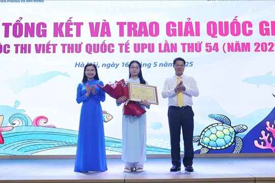 Nữ sinh Đà Nẵng giành giải Nhất Việt Nam cuộc thi Viết thư UPU Quốc tế 2025