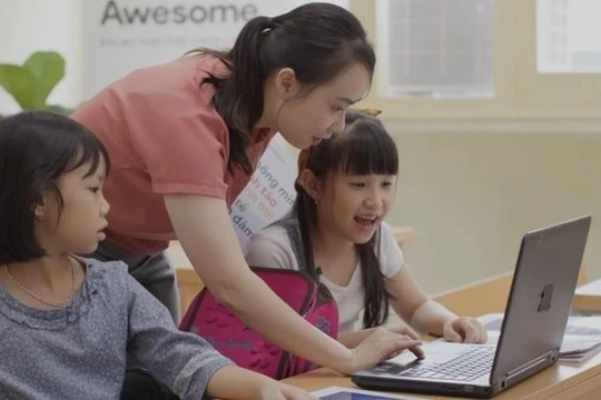 Trẻ em dễ bị lừa, cuốn theo trào lưu chưa phù hợp trên Internet