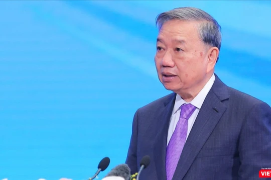 Tổng bí thư Tô Lâm kêu gọi mỗi cơ quan, mỗi nhà khoa học, mỗi doanh nghiệp hãy thi đua có sáng kiến, công trình, sản phẩm cụ thể, thiết thực.