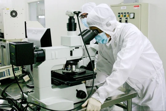 Việc sửa đổi, bổ sung nhiều chính sách mới được kỳ vọng tạo bước đột phá trong việc thể chế các nghị quyết của Đảng nhằm tạo cú huých cho KHCN, ĐMST. Ảnh minh họa.