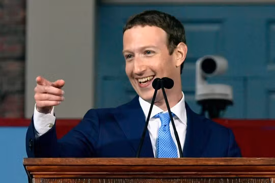Mark Zuckerberg dành 50-60 giờ mỗi tuần ở văn phòng Facebook, nhưng anh liên tục nghĩ về Facebook, cả khi không ở văn phòng (Ảnh: Business Insider)