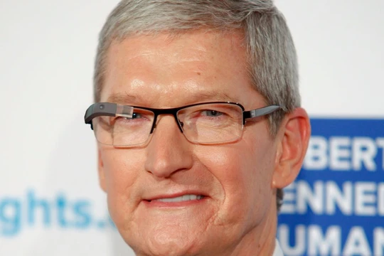 Apple đang phát triển kính thông minh ứng dụng công nghệ thực tế tăng cường. (Ảnh: AP)