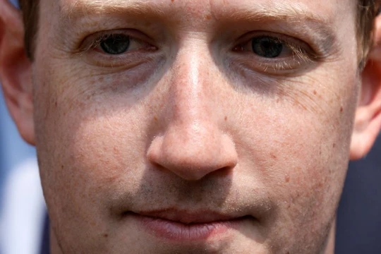 Tại sao bạn liên tục nhìn thấy các bài đăng lặp lại, mà không nhìn thấy bài đăng của những người khác. Thực chất, bạn cần làm một thủ thuật nhỏ để có thể nhìn thấy nhiều bài đăng mới của bạn bè hơn. (Ảnh: Business Insider)